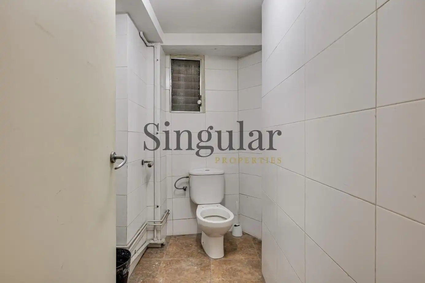 Commercial properties for rent in Carrer de la Creu Coberta, Hostafrancs