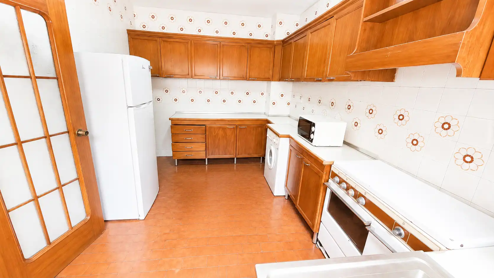 Cuina de Casa adosada en venda en Motril amb Terrassa, Traster i Moblat