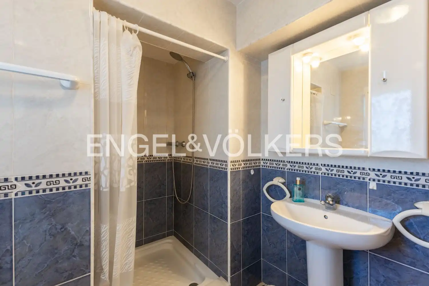 Bathroom of Houses for sale in Dénia  with Heating and Private garden