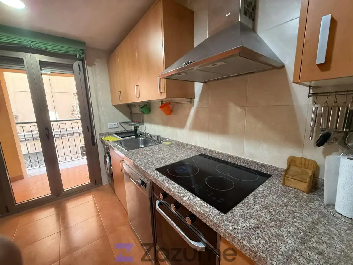 Apartament amb terrassa de lloguer a Carrer Ambaixador Irles, imagen 4