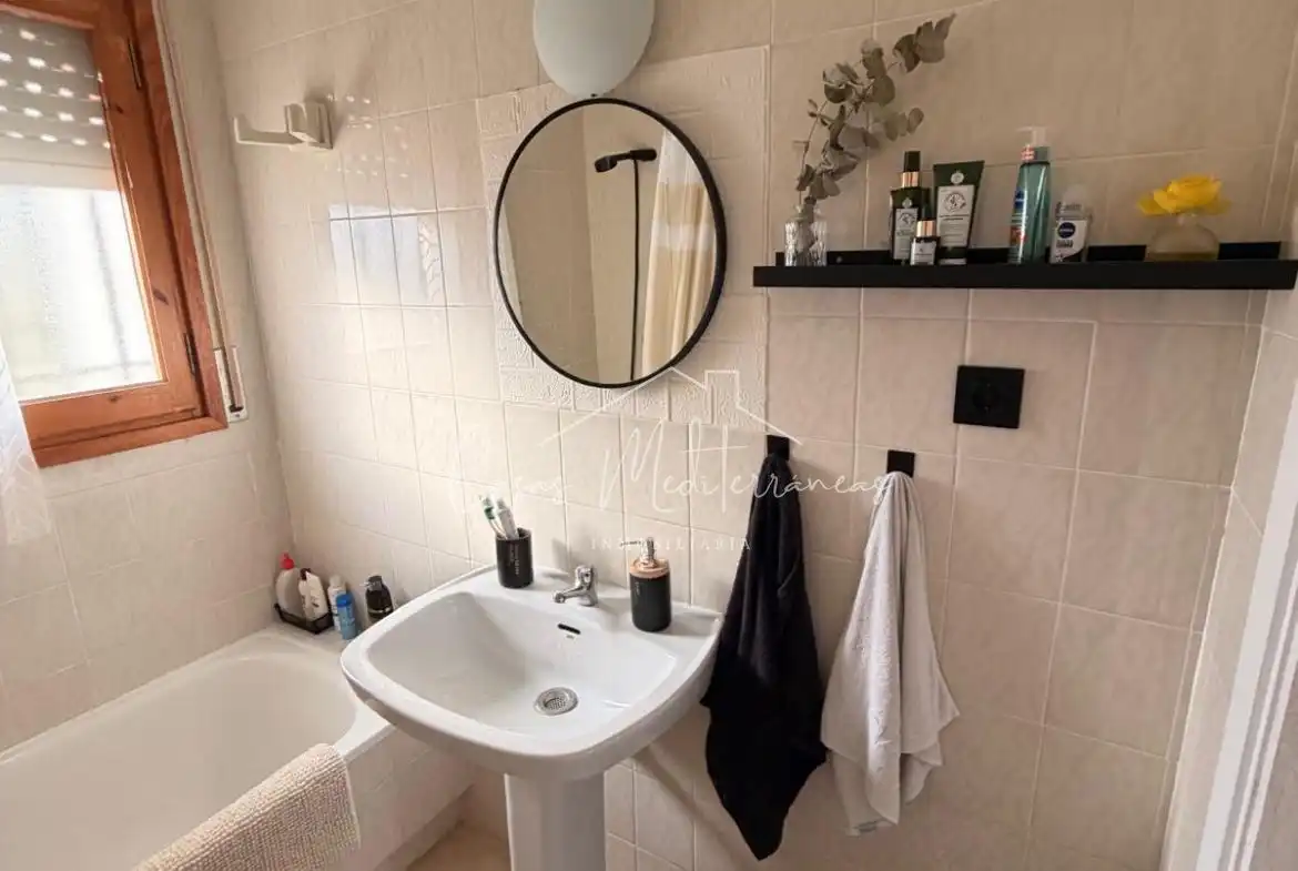 Badezimmer von Einfamilien-Reihenhaus zur Miete in El Casalot