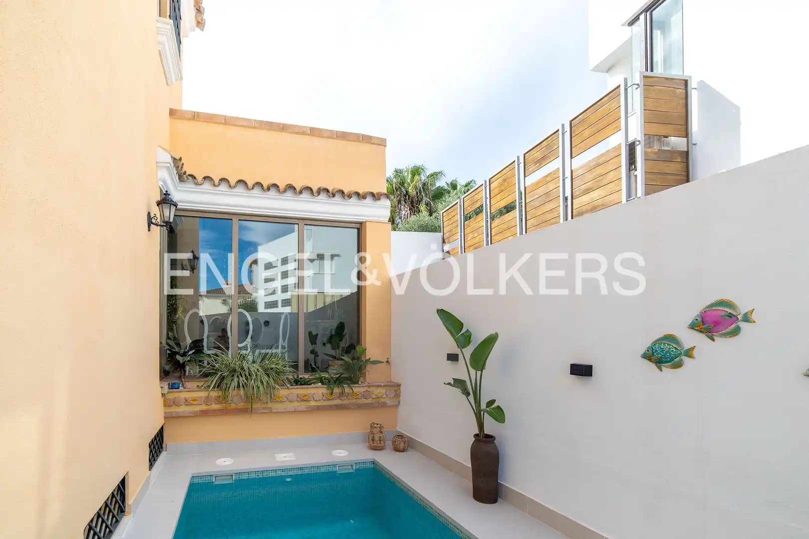 Exterior view of Country homes for sale in San Fernando  with Heating, Private garden and Swimming Pool