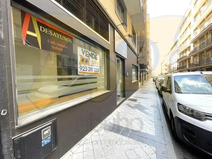 Vista exterior de Local en venta en Salamanca Capital con Aire acondicionado