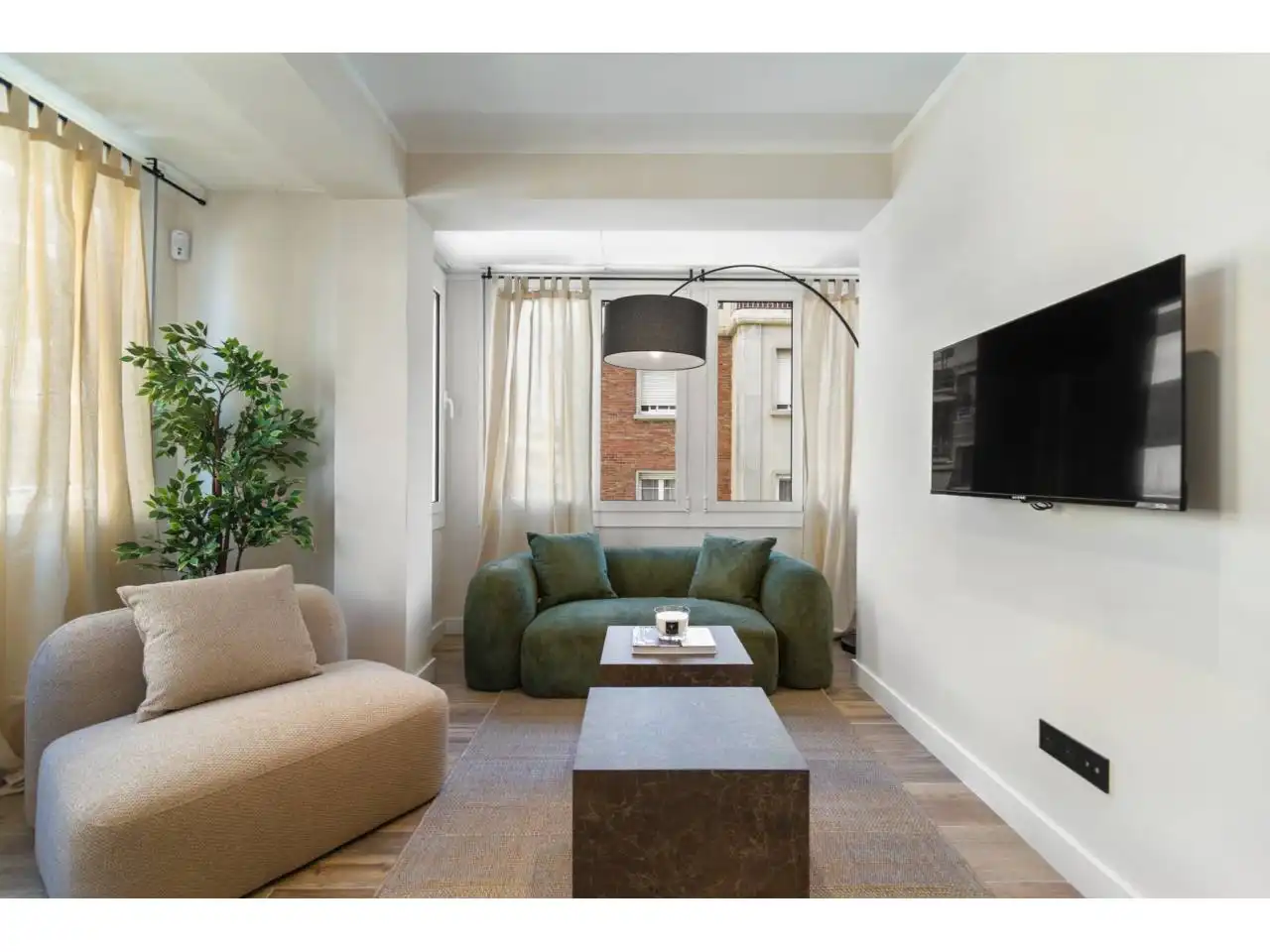 Living room of Flat for sale in Barcelona  with Air Conditioner, Heating and Furnished