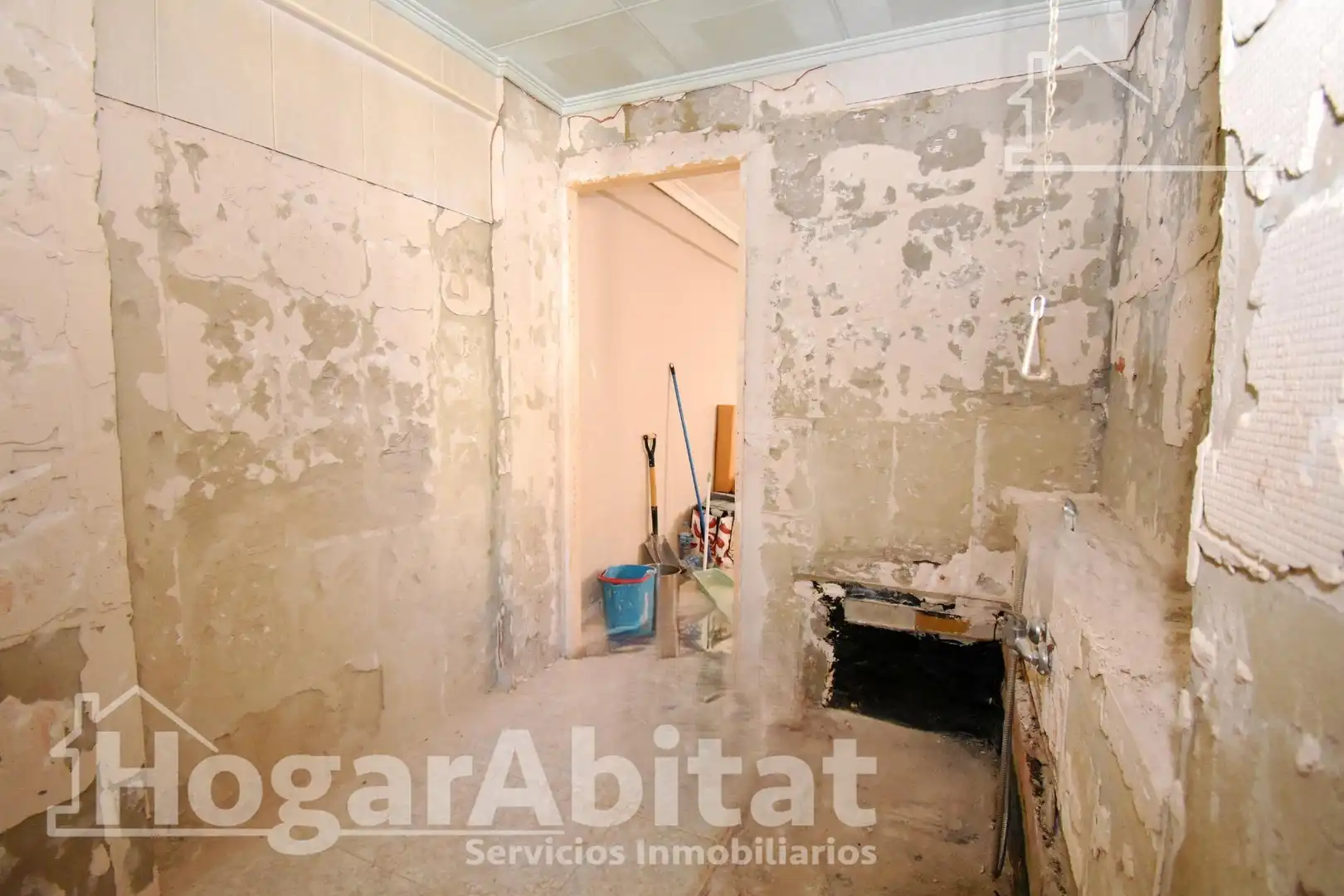 Flat for sale in Catarroja  with Air Conditioner, Heating and Furnished