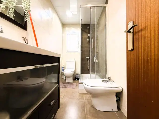 Baño de Piso en venta en Montgat con Calefacción, Parquet y Horno