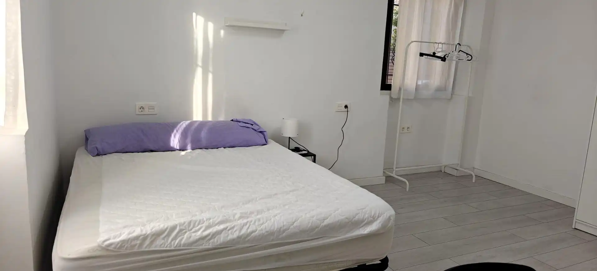 Schlafzimmer von Wohnung zur untervermieten in Beiro