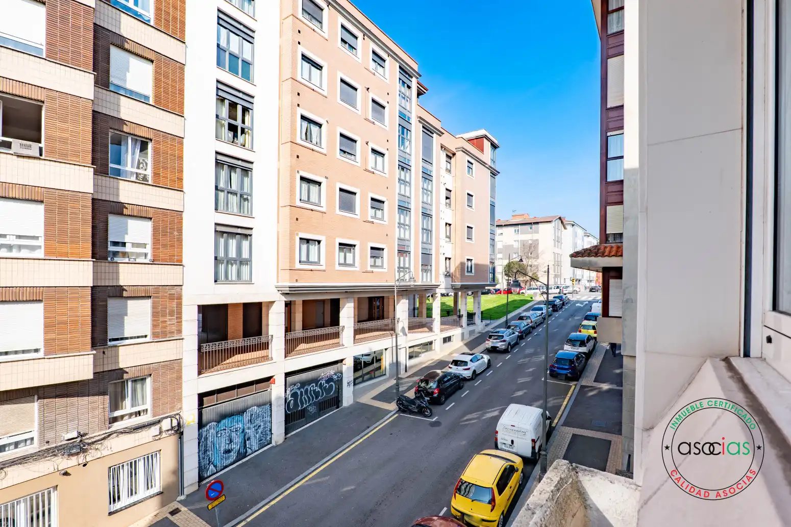 Vista exterior de Piso en venta en Gijón  con Calefacción y Parquet