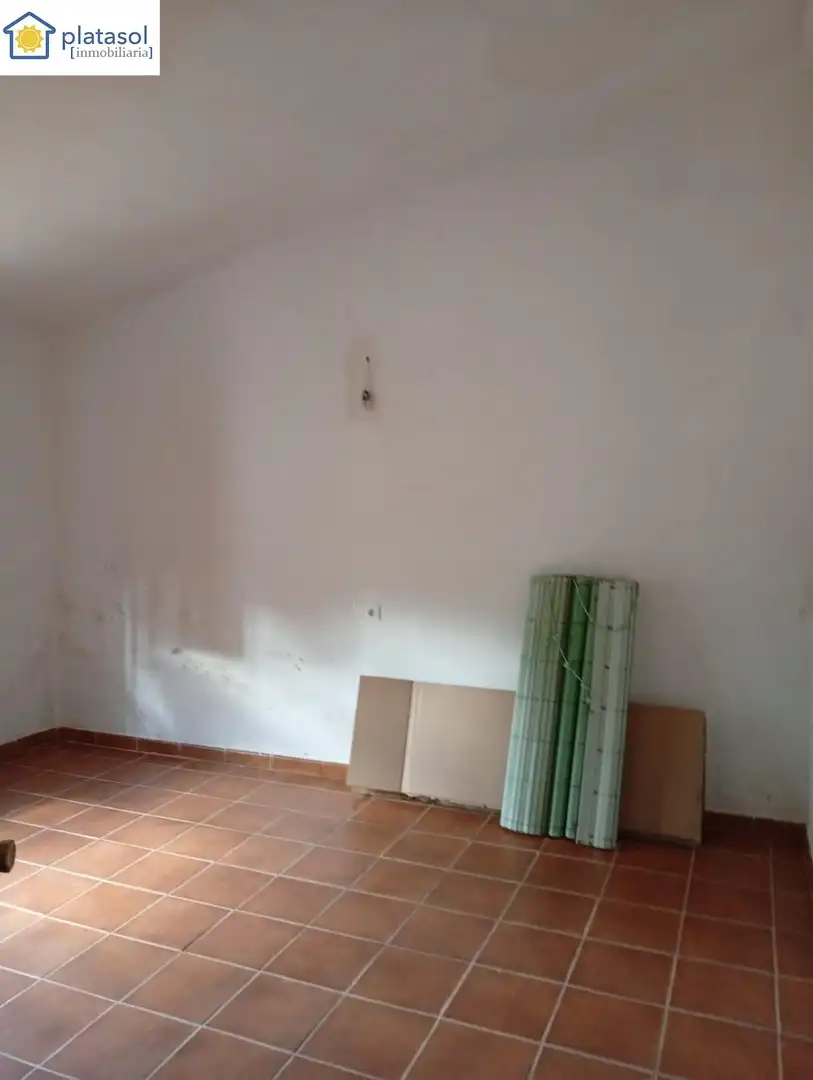 Maison rustique avec jardin à vendre à DISEMINADOS, imagen 12