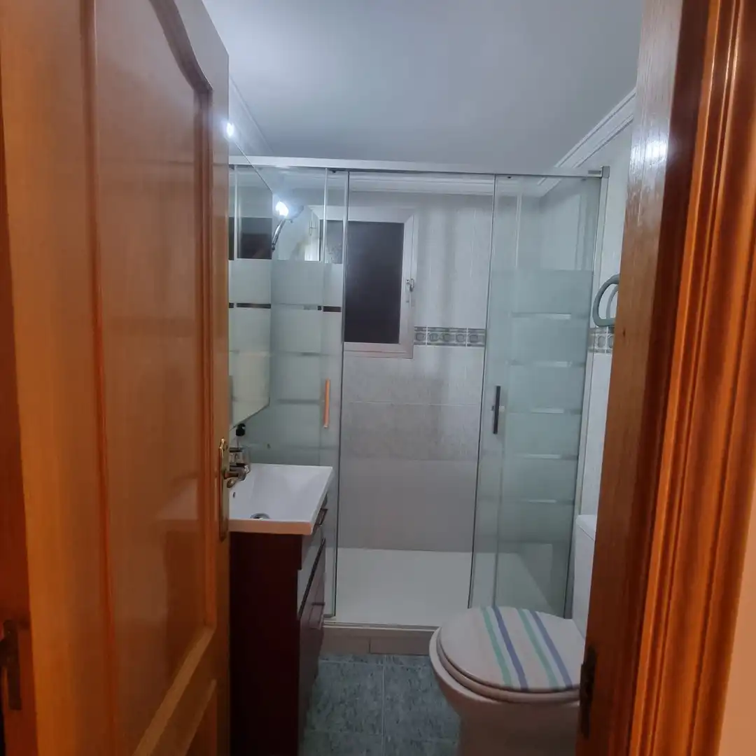 Baño de Ático de alquiler en Sagunto / Sagunt con Terraza, Amueblado y Horno