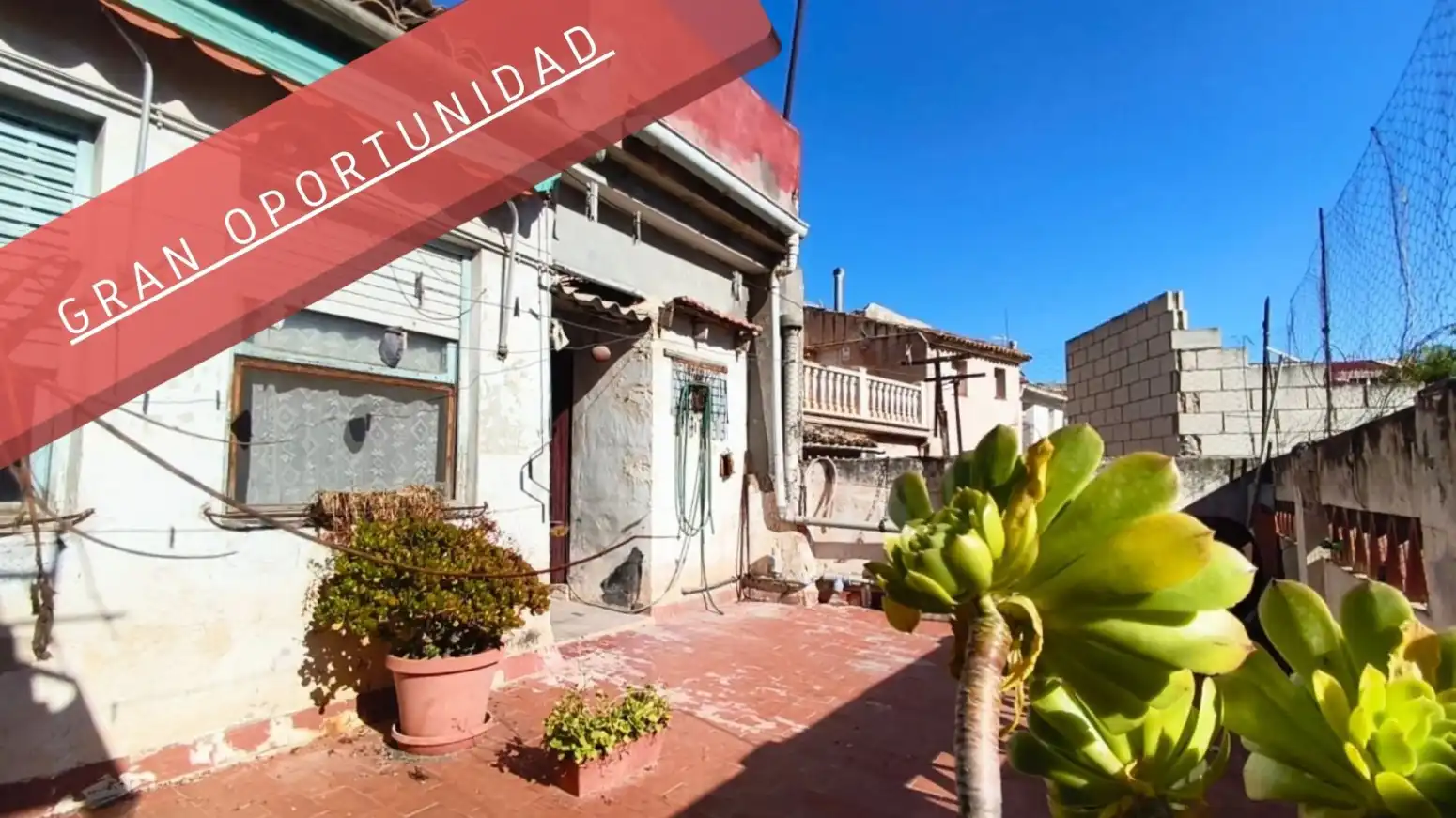 Vista exterior de Piso en venta en Novelda con Terraza, Trastero y Balcón