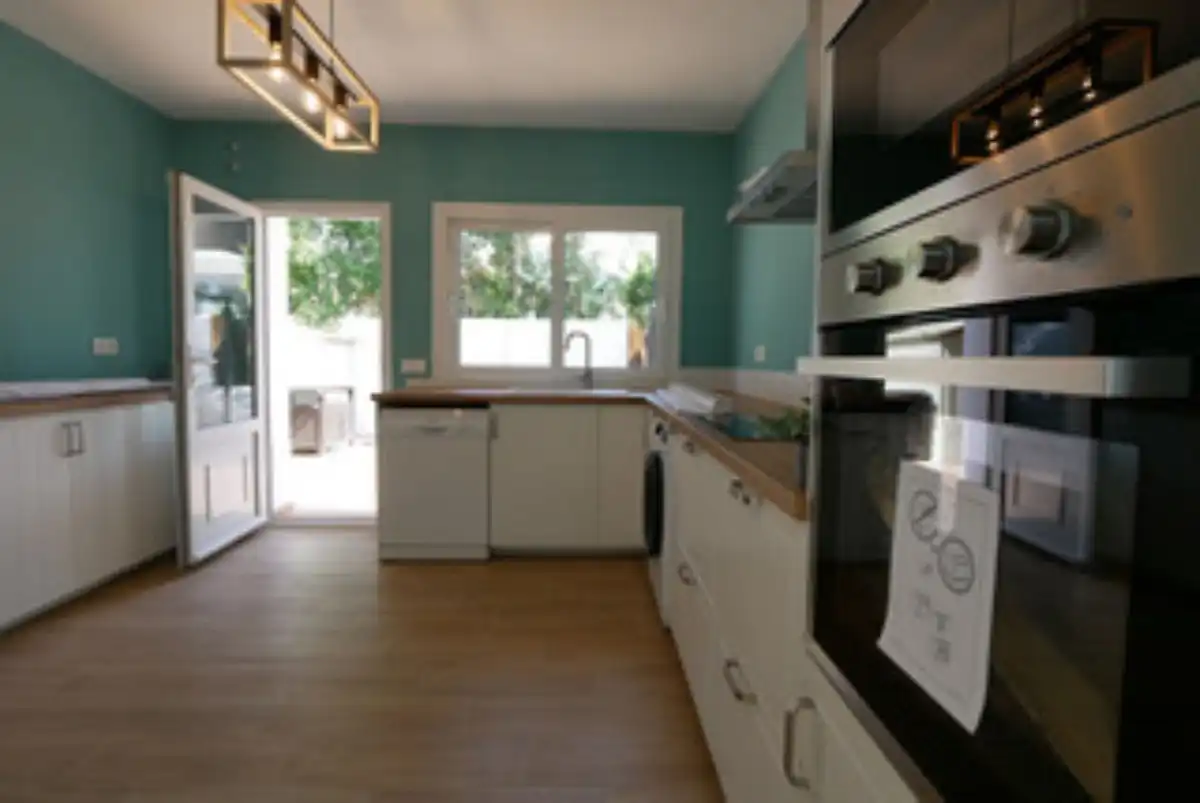 Cuina de Casa o xalet en venda en Marbella amb Aire condicionat, Jardí privat i Terrassa