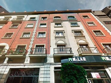 Bureau à louer à CALLE ARZOBISPO GUISASOLA 40