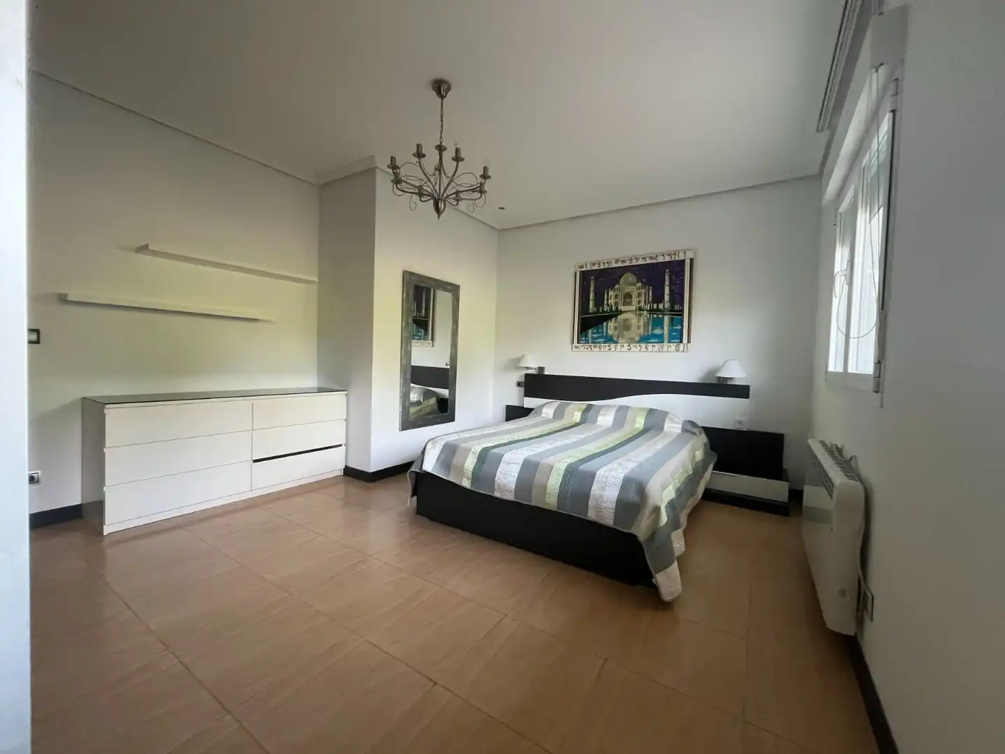 Habitación de Casa o chalet en venta en Castro-Urdiales con Calefacción, Terraza y Trastero