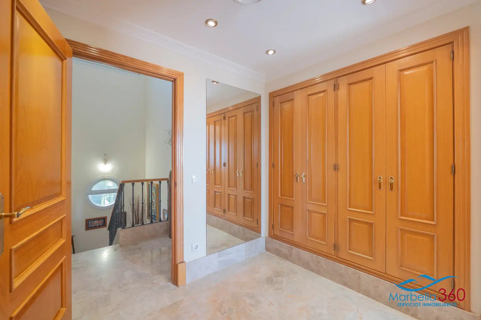 Casa adosada en venta en Marbella con Aire acondicionado, Calefacción y Jardín privado