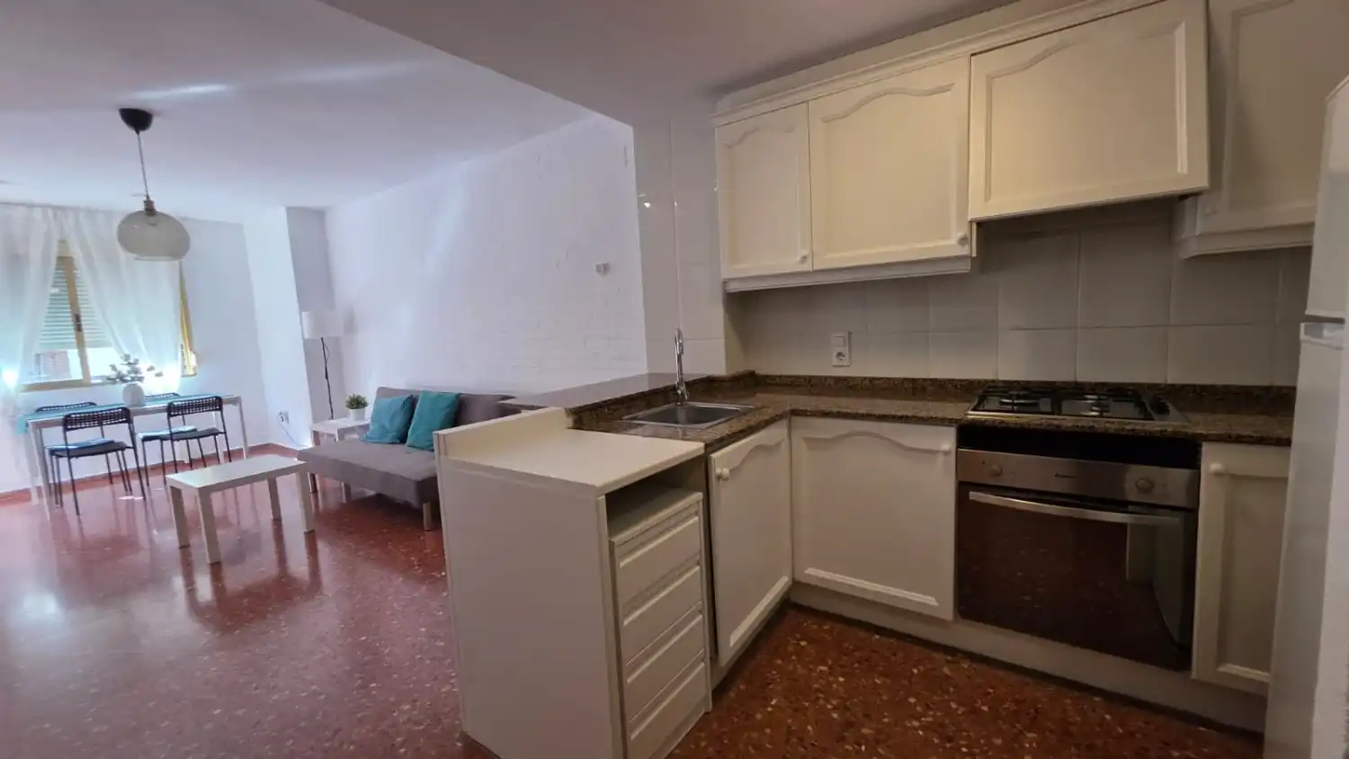 Cuina de Estudi en venda en Gandia amb Aire condicionat, Traster i Moblat