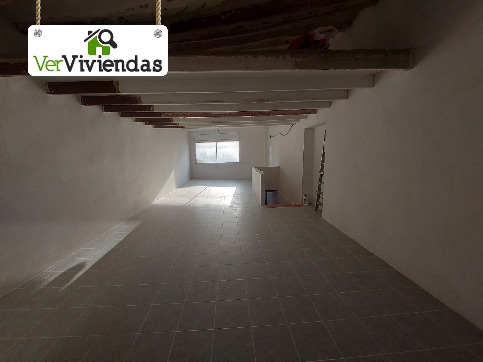 Casa adosada en venda en Corbera de Llobregat amb Terrassa i Balcó