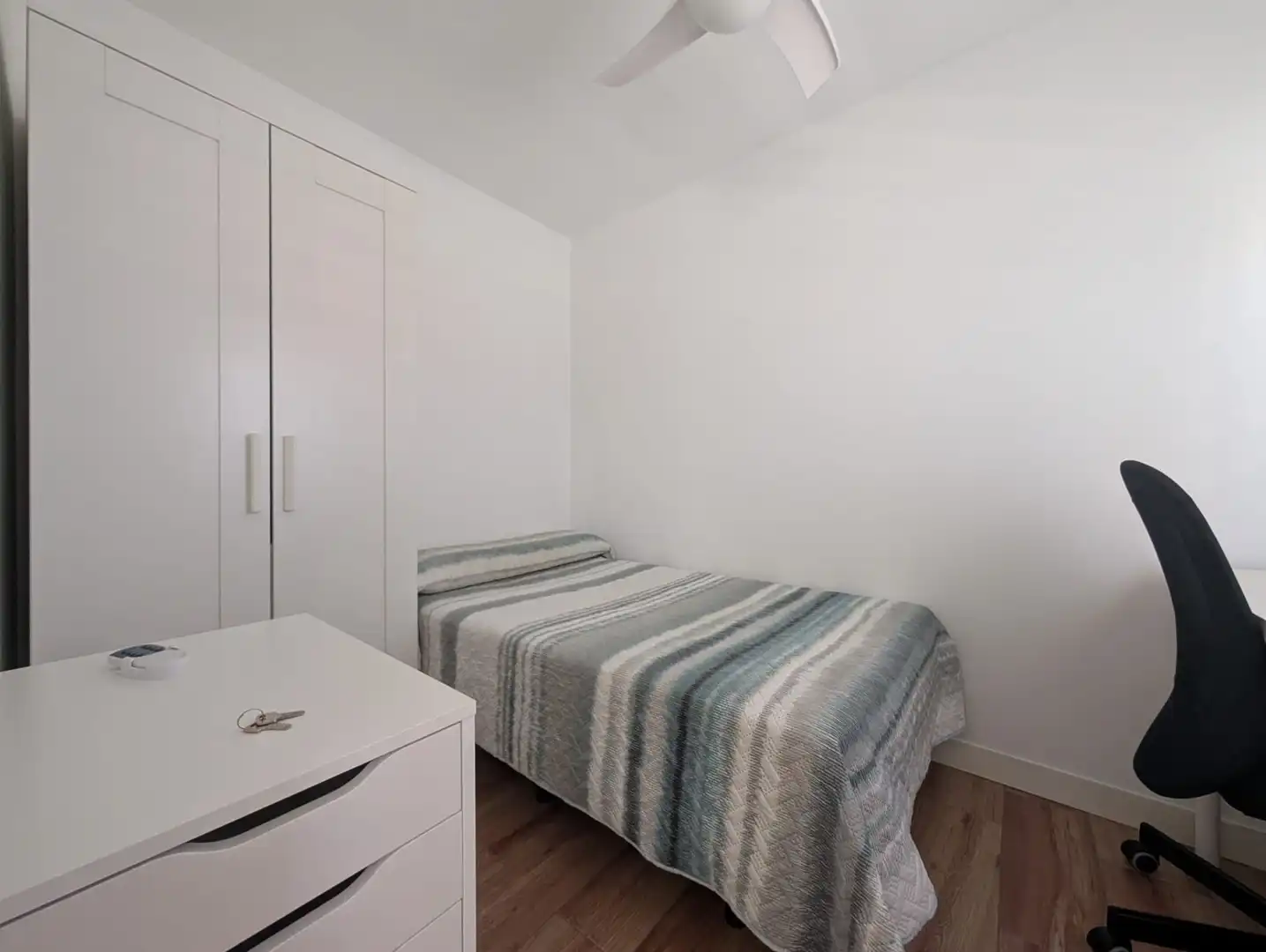Habitación de Piso en venta en Huelva con Aire acondicionado y Terraza