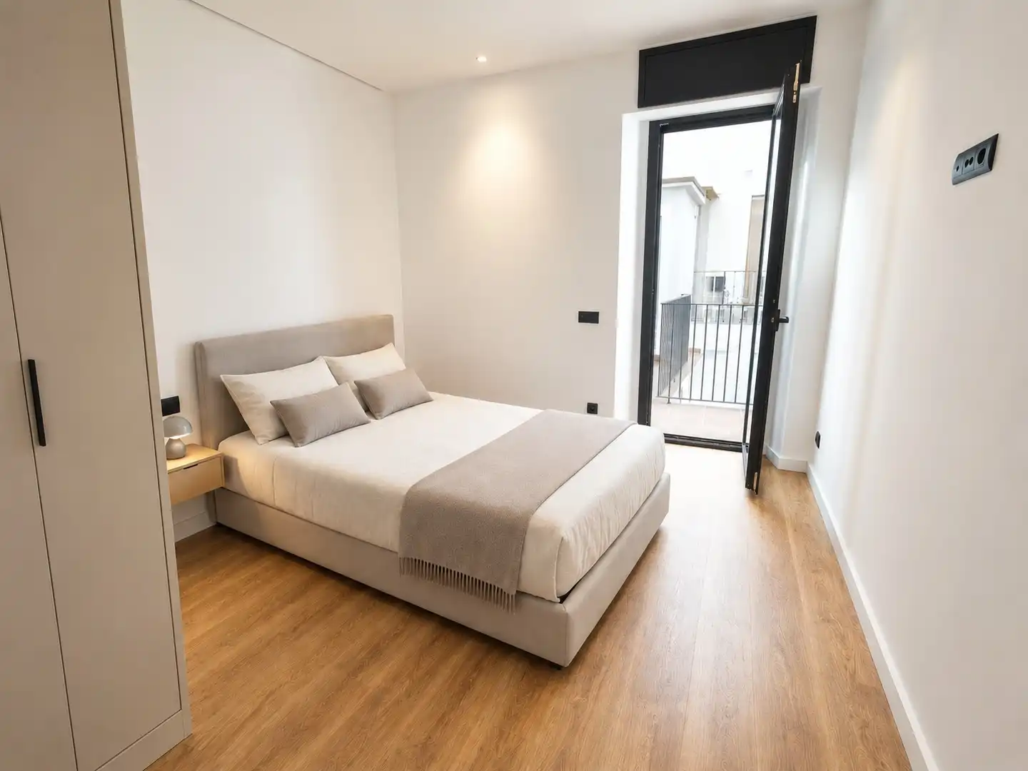 Bedroom of Houses for sale in Calella  with Air Conditioner, Heating and Parquet flooring