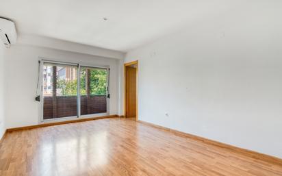 Sala d'estar de Pis en venda en  Valencia Capital amb Aire condicionat, Forn i Balcó