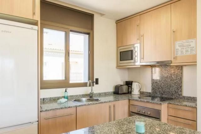 Cocina de Apartamento en venta en Empuriabrava con Aire acondicionado, Calefacción y Terraza