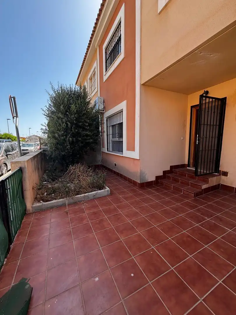 Villa con terrazza in vendita a Calle TUCUMAN 64, imagen 2
