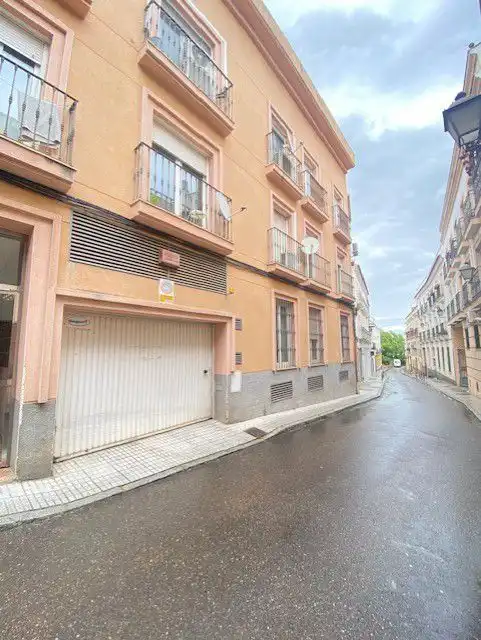 Vista exterior de Piso en venta en Badajoz con Calefacción, Trastero y Amueblado