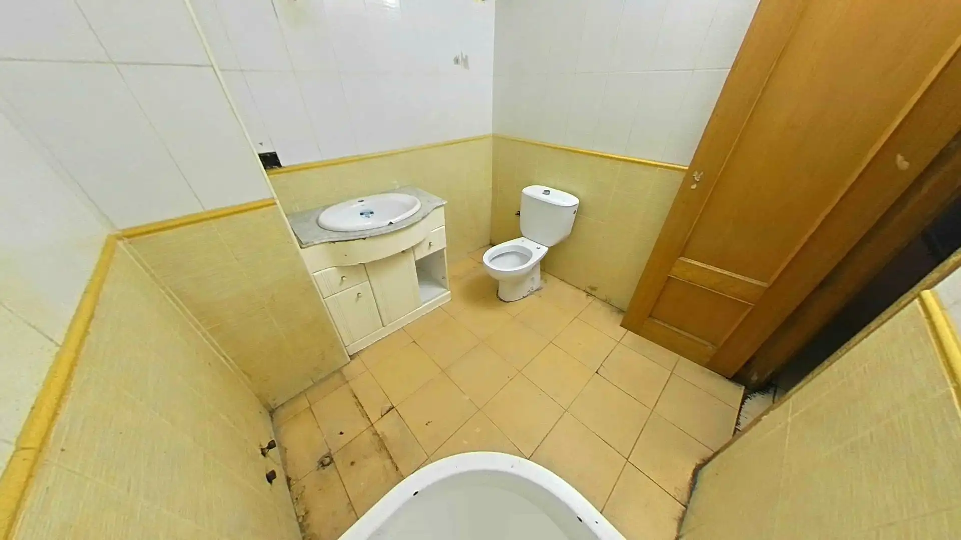 Bathroom of Flat for sale in Talavera de la Reina