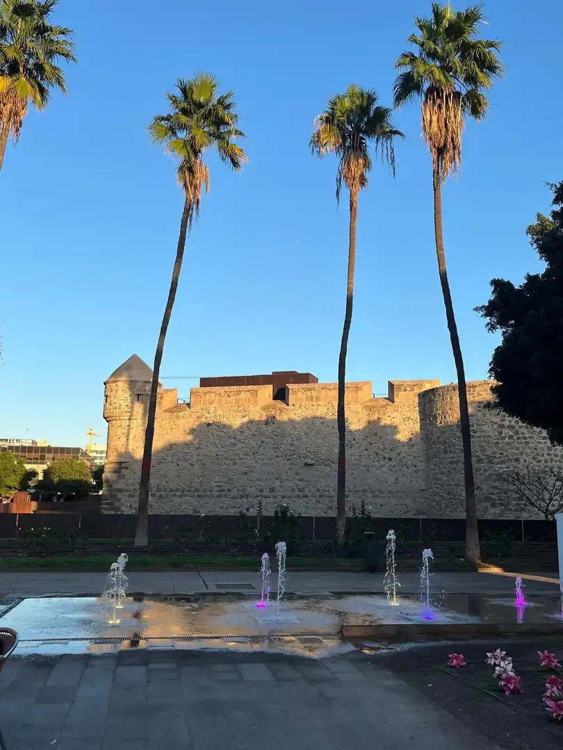 Vista exterior de Pis de lloguer en Las Palmas de Gran Canaria amb Moblat