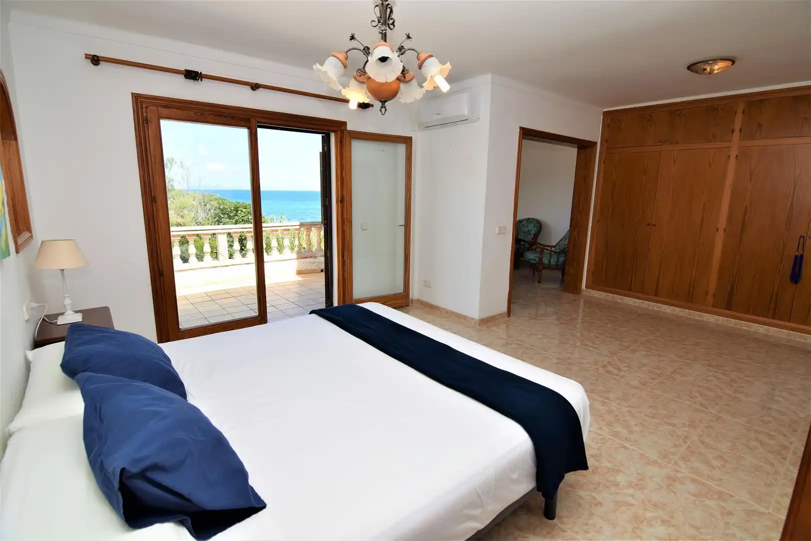 Schlafzimmer von Haus oder Chalet zur Miete in Artà mit Klimaanlage, Heizung und Terrasse