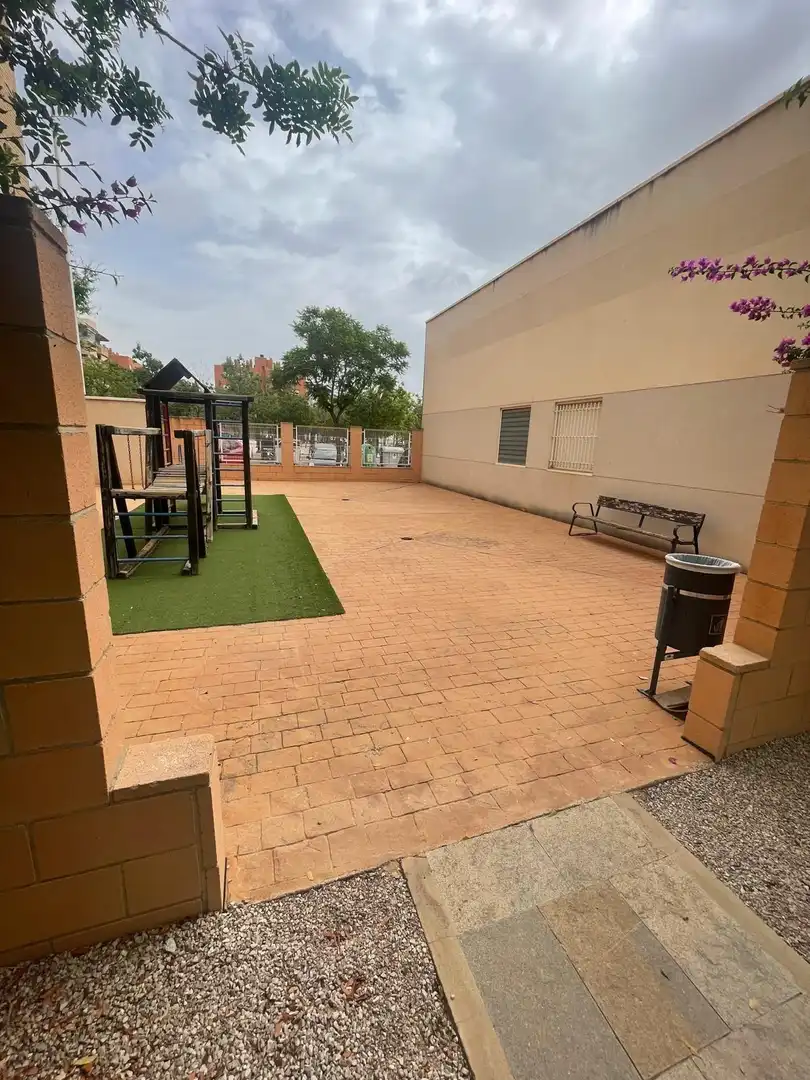 Terrassa de Casa adosada en venda en Elche / Elx amb Aire condicionat, Calefacció i Jardí privat