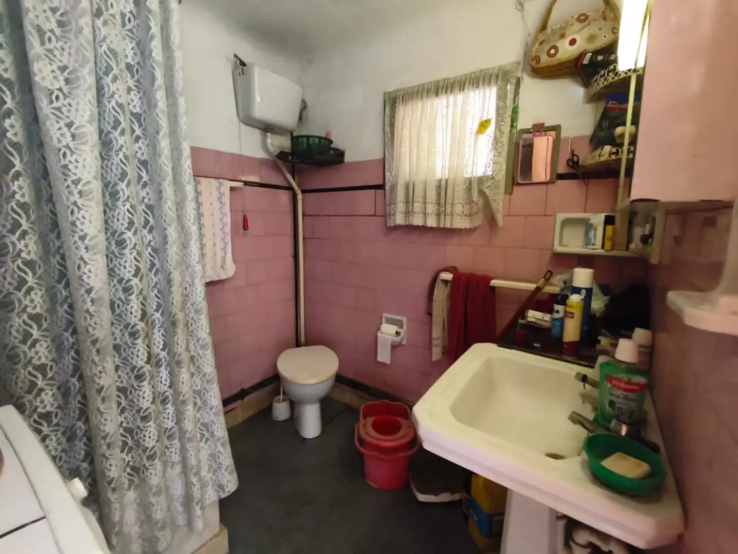 Baño de Piso en venta en Novelda con Terraza, Trastero y Balcón