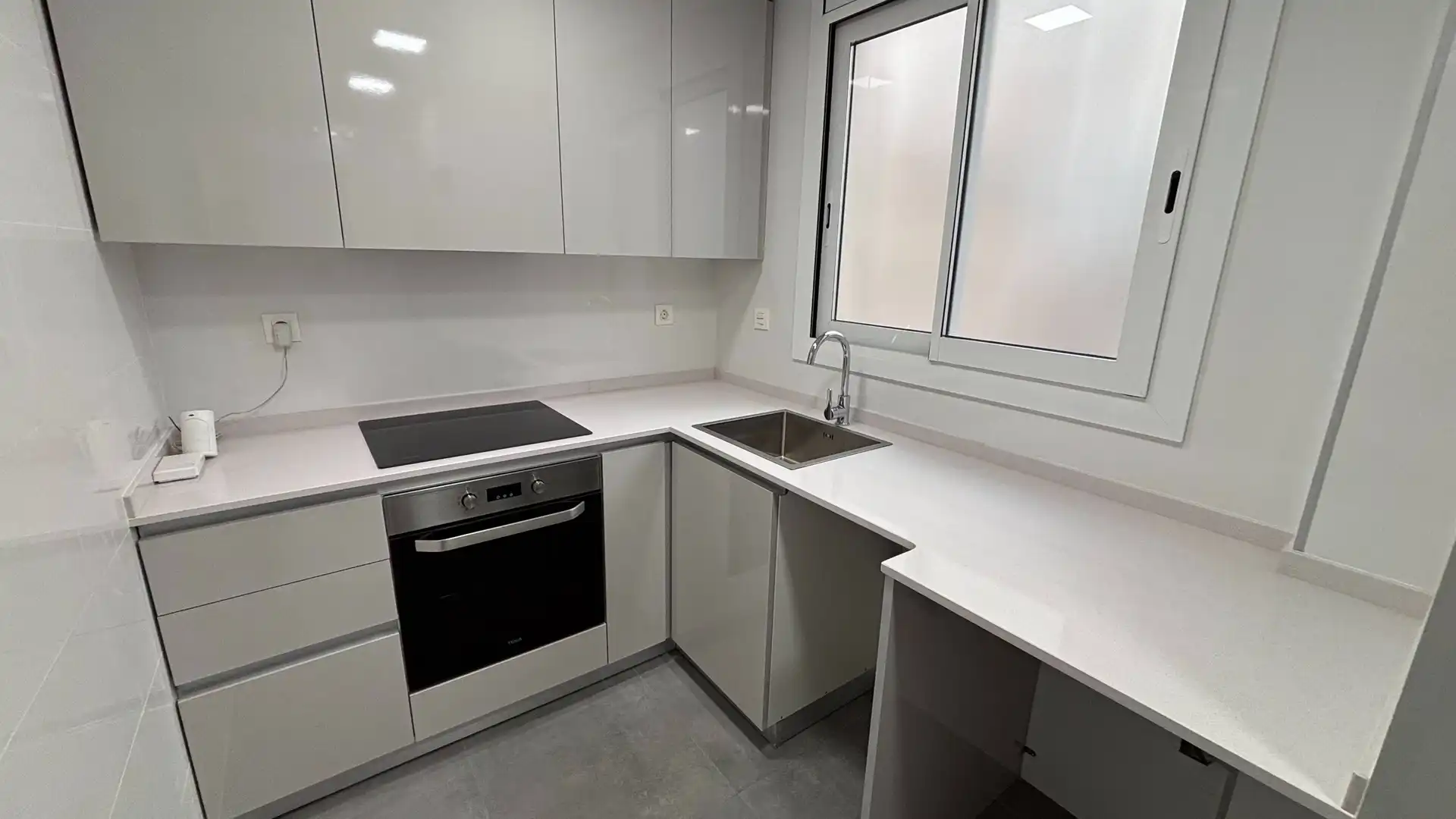 Kitchen of Flat for sale in Cornellà de Llobregat  with Parquet flooring and Balcony