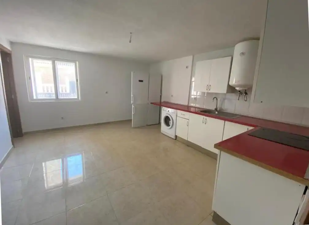 Cuina de Casa o xalet en venda en Casarrubios del Monte amb Jardí privat, Piscina i Moblat