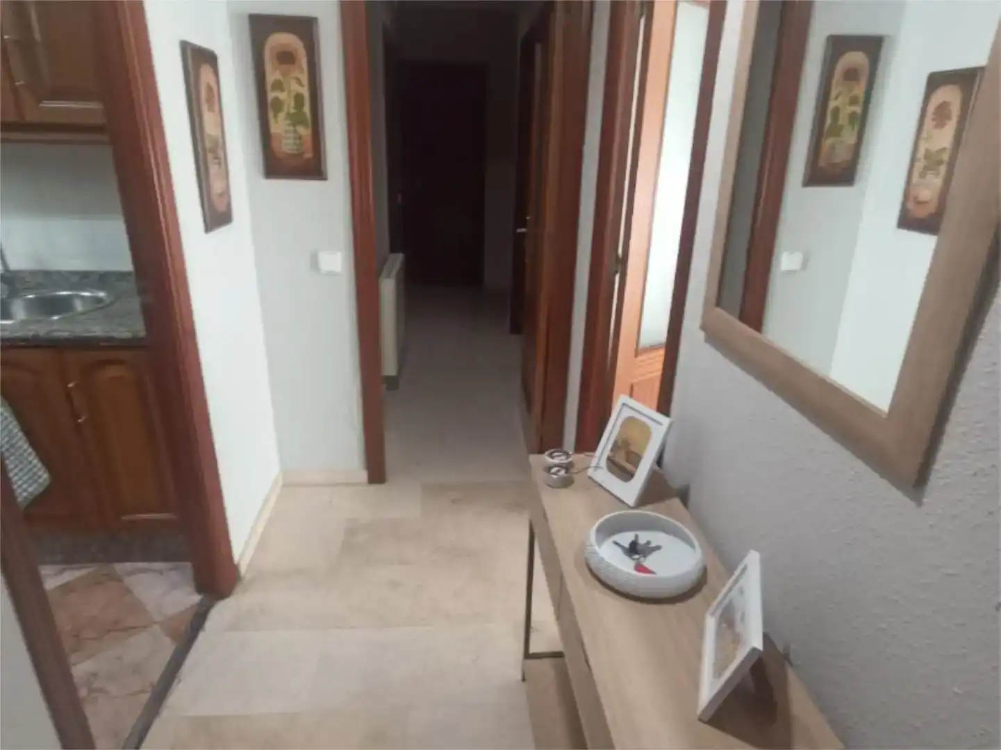 Wohnung zur Miete in Cabra mit Klimaanlage und Balkon