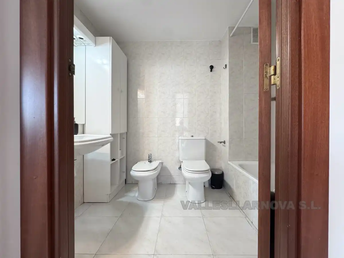 Badezimmer von Wohnung zum Verkauf in Mollet del Vallès mit Heizung und Balkon