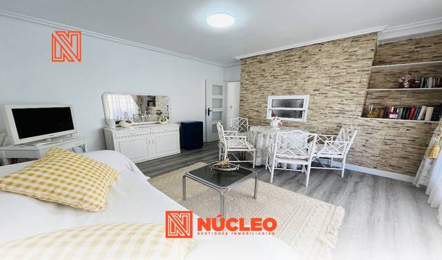 Piso en Venta en Calle Félix Rodríguez de la Fuente en Zona Playa del Cura