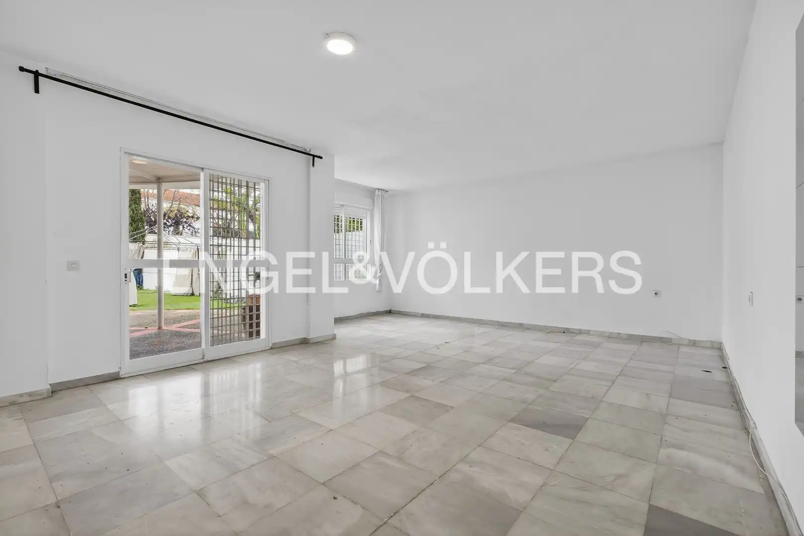 Exterior view of Houses for sale in Tomares  with Air Conditioner, Heating and Private garden