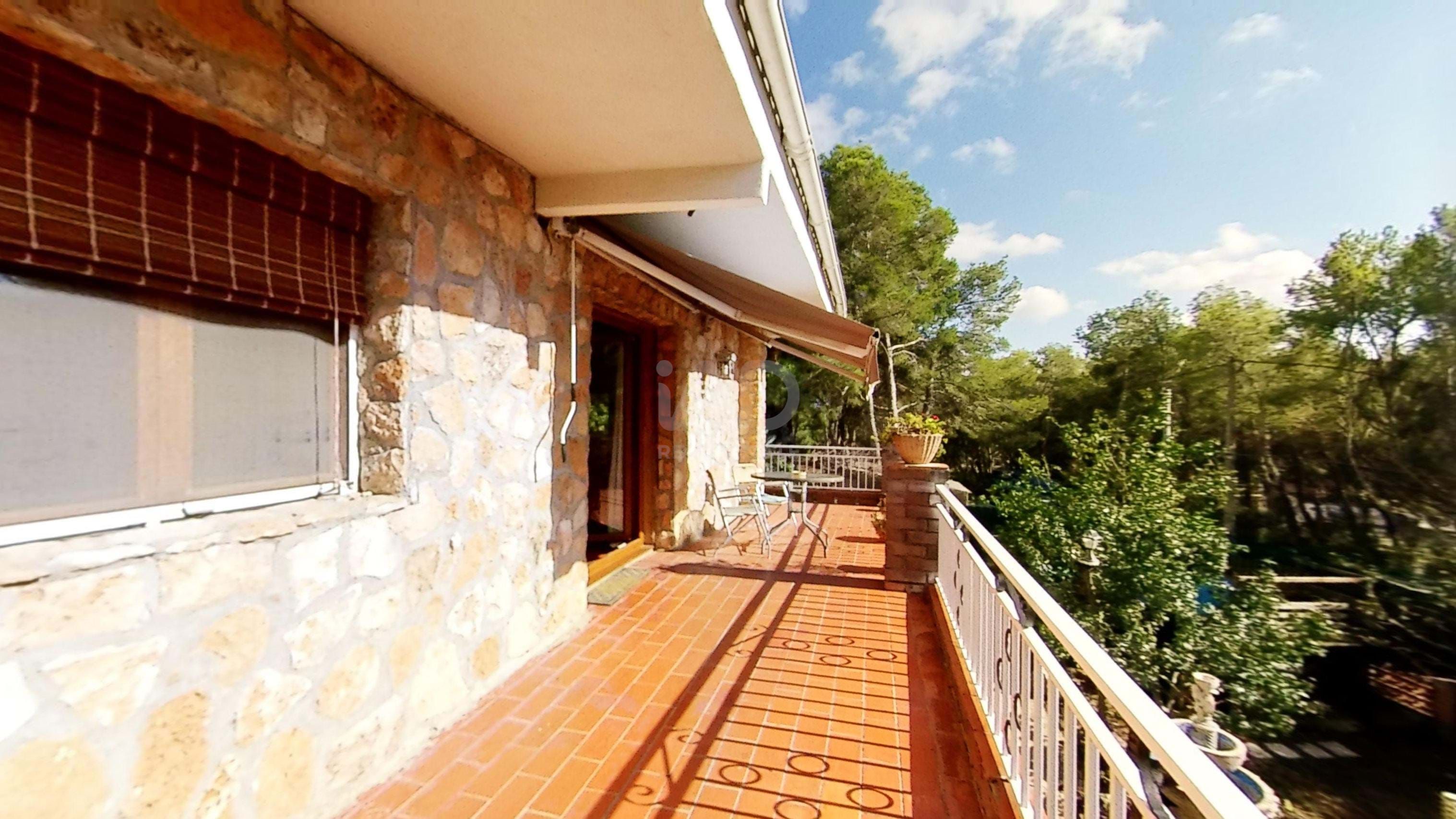 Terrassa de Casa o xalet en venda en Rodonyà