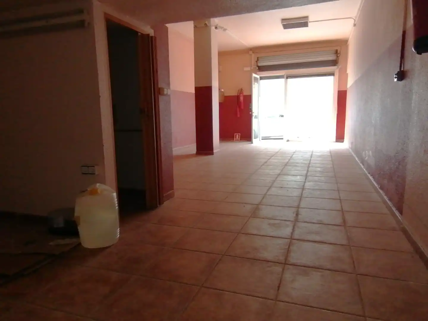 Local comercial en venda a Llevant, imagen 4