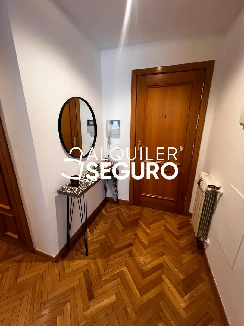 Piso de alquiler en Madrid con Calefacción, Trastero y Amueblado