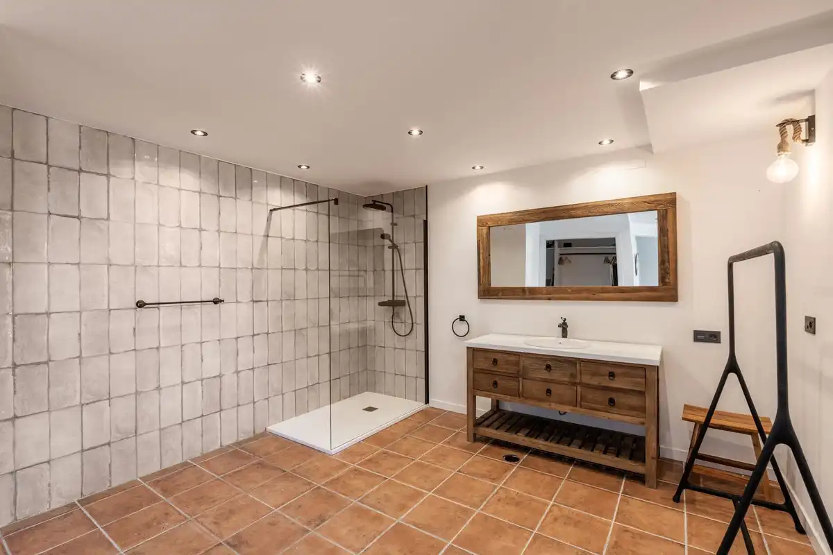 Bathroom of Houses for sale in Estepona  with Air Conditioner, Private garden and Terrace