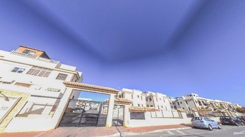 Foto 2 de Piso en venta en Parque Acuático - Sector 25, Torrevieja