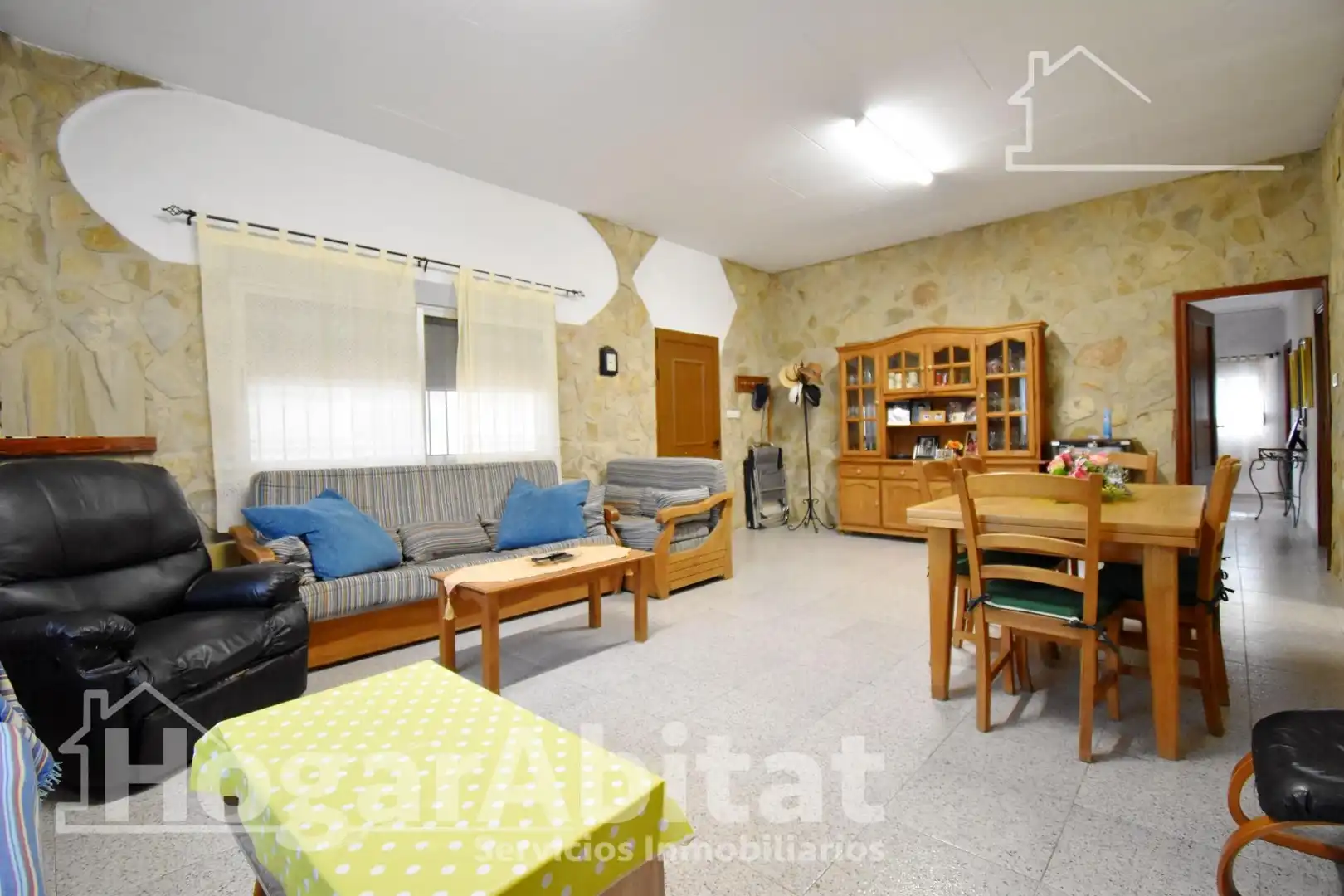 Vista exterior de Casa o chalet en venta en Simat de la Valldigna con Aire acondicionado, Calefacción y Jardín privado