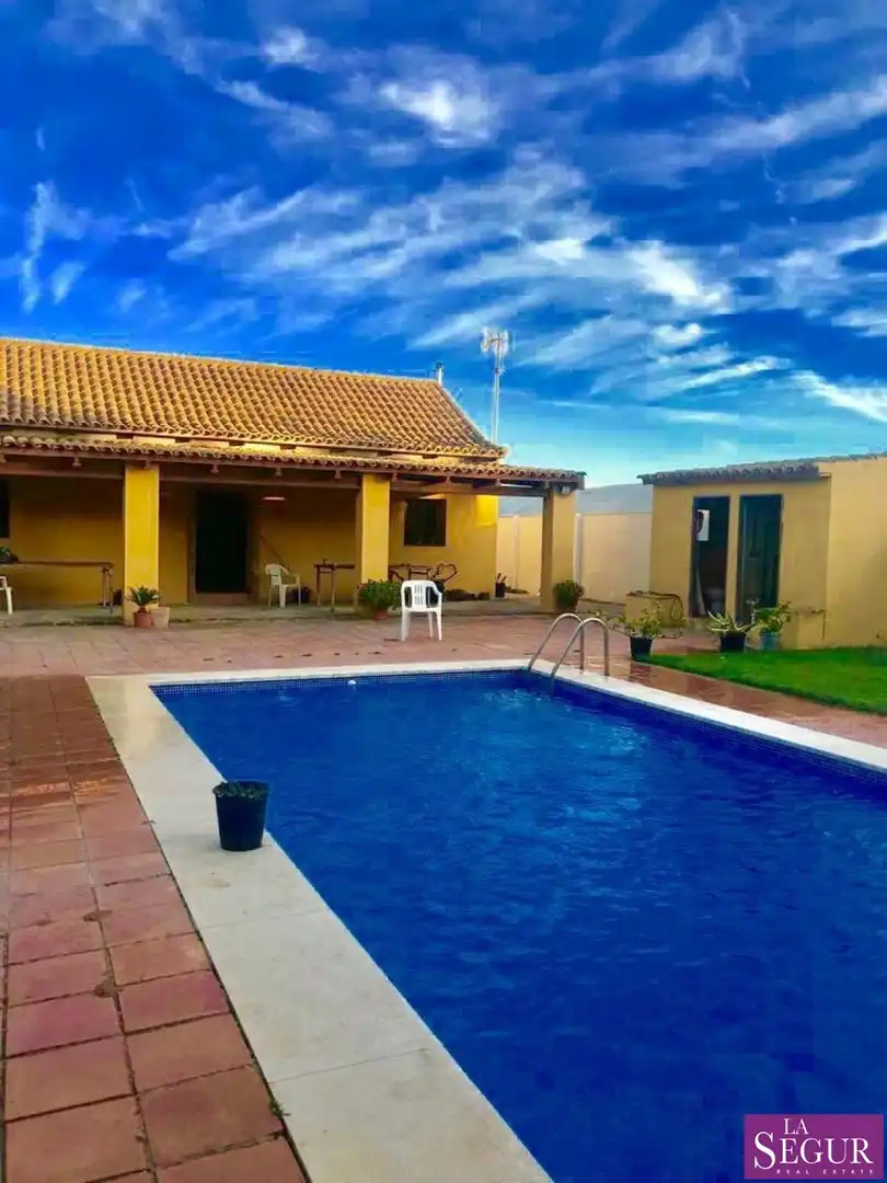 Casa rústica amb piscina en venda a Medina Sidonia