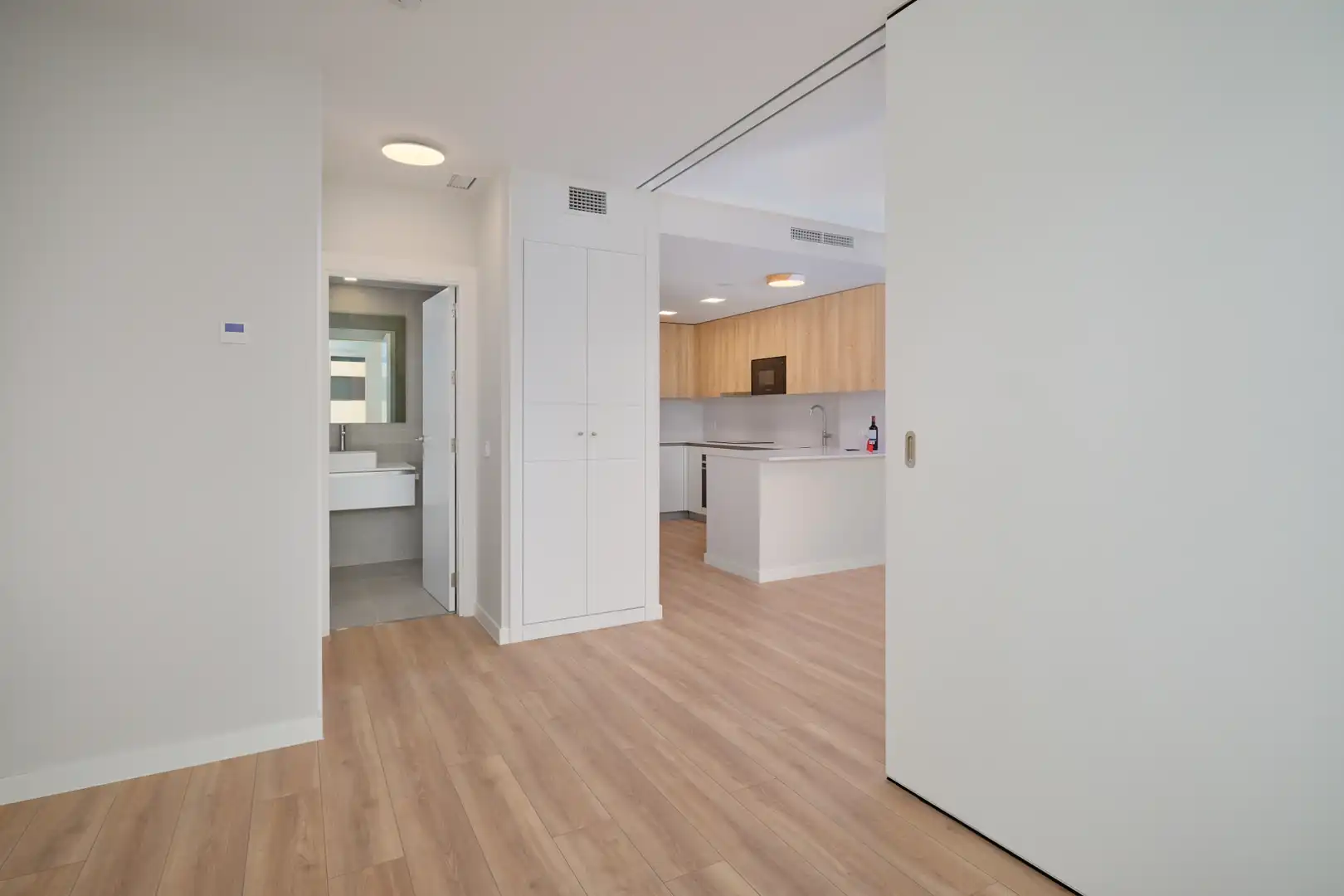 Wohnung zur Miete in Madrid mit Klimaanlage, Terrasse und Abstellraum