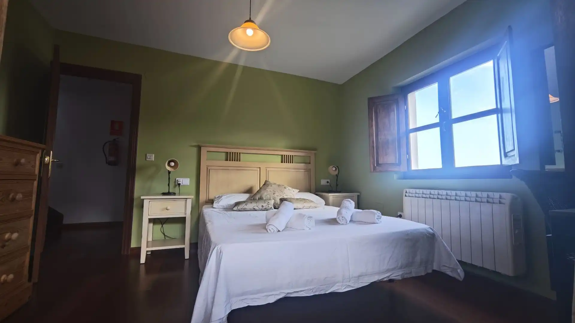 Habitación de Casa o chalet en venta en Llanes con Calefacción, Jardín privado y Terraza