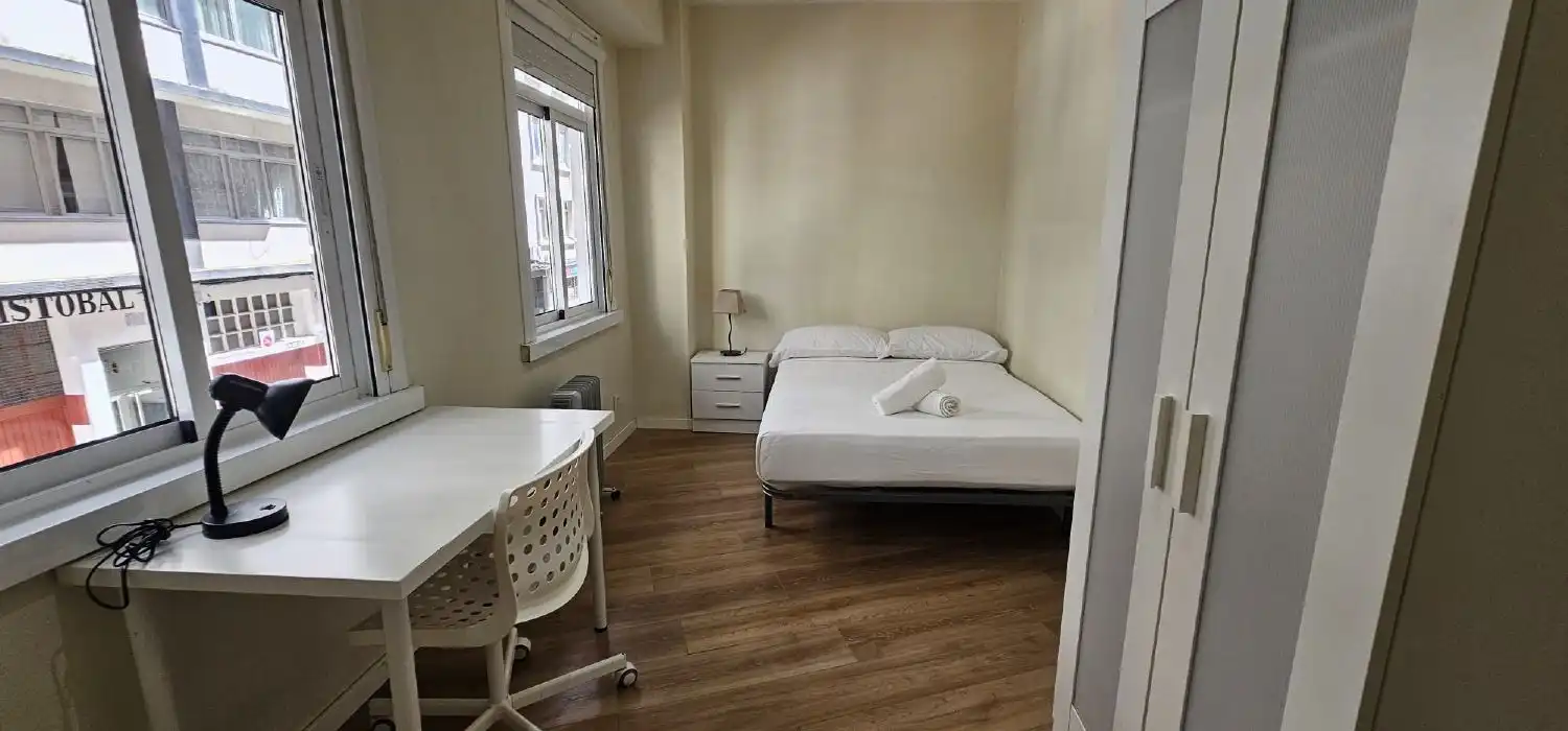 Habitación de Piso en venta en A Coruña Capital  con Amueblado