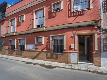 Casa en venda a Calle de la Cruz 77   BAJO