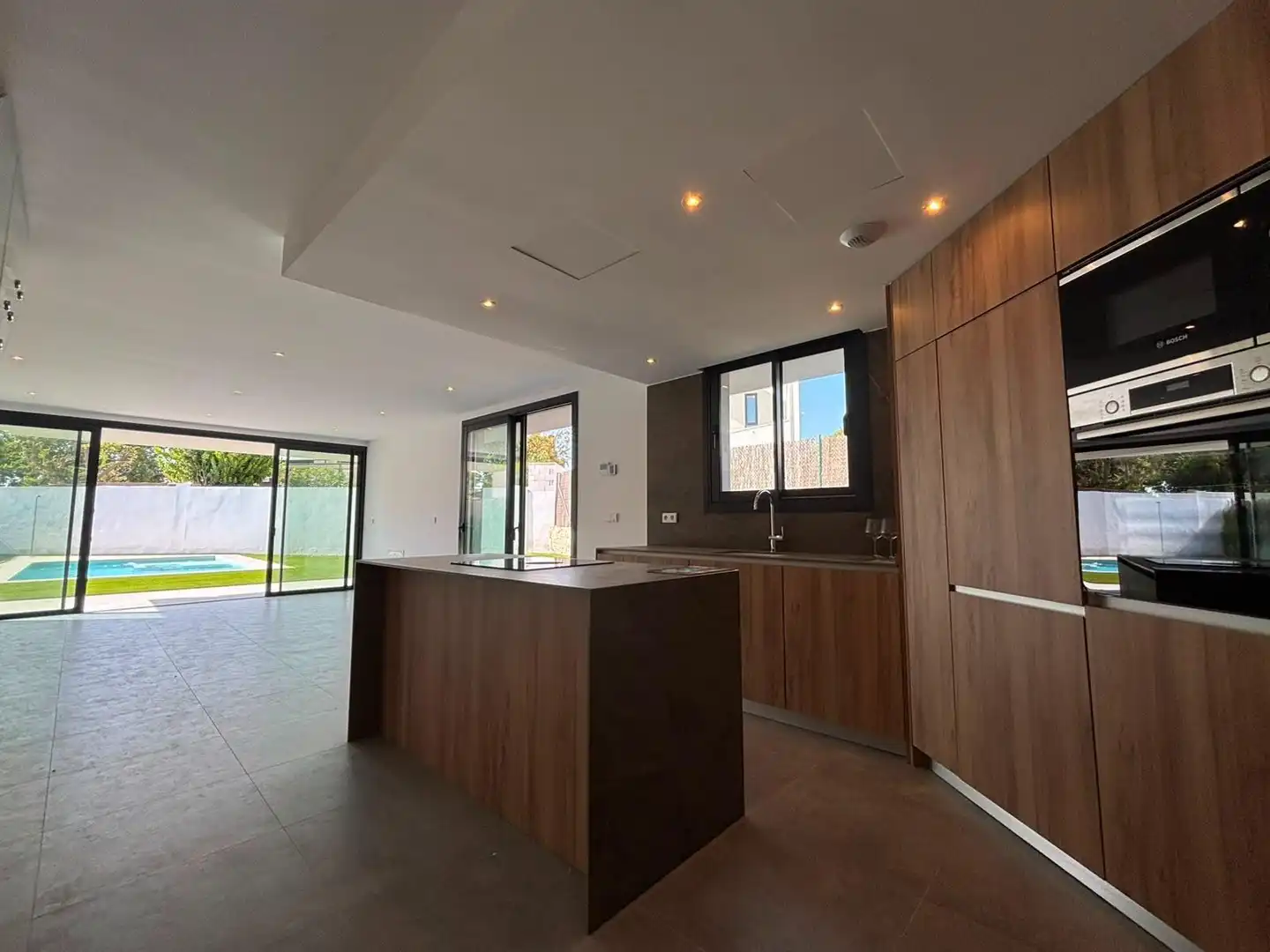 Cocina de Casa o chalet en venta en Sant Joan d'Alacant con Aire acondicionado y Piscina